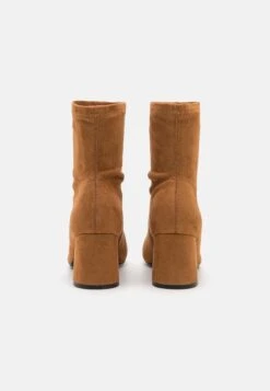 Even&Odd Korte Laarzen - Cognac -Even&Odd 05a5da9f3f7941a19d2f2a42bafe42b7