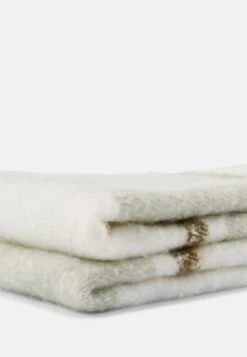 Even&Odd Sjaal - Green/White 15 Even&Odd Sjaal - Green/White -Even&Odd 32cceff87e634480a7b178d6b48c43b0