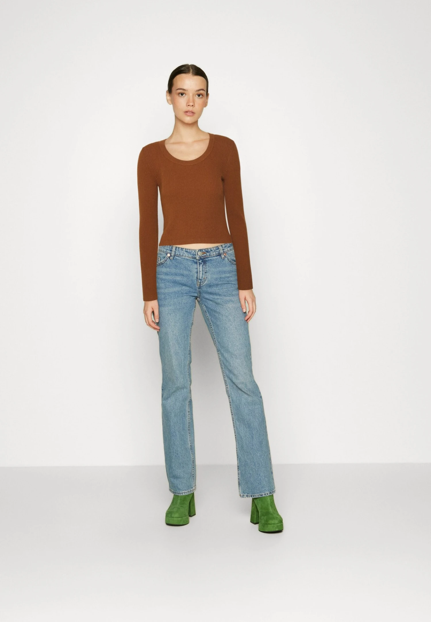 Even&Odd Flared Sleeve - Trui - Brown 4 Even&Odd Flared Sleeve - Trui - Brown - Afbeelding 2