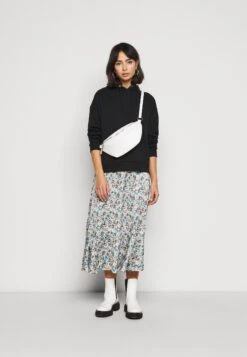 Hoodie - Black -Even&Odd 3cfd2a29d02540b99bcf568b5c53039d