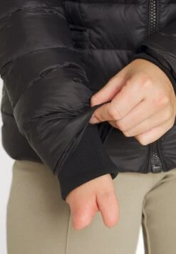 Even&Odd Gewatteerde Jas - Black 25 Even&Odd Gewatteerde Jas - Black -Even&Odd 47369d5ab05149d6855b02c3b6eae1fa