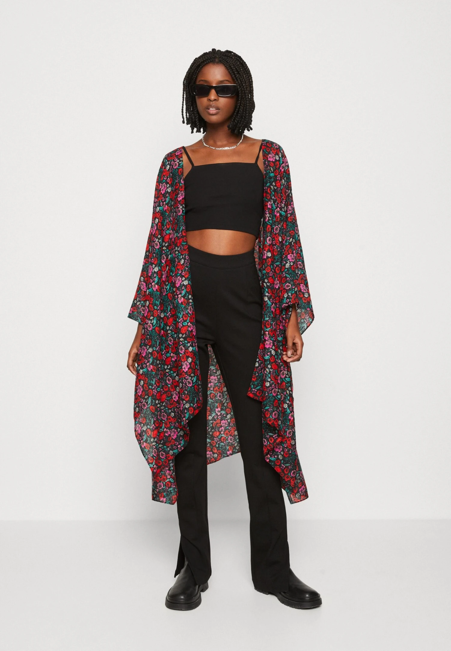 Even&Odd Floral - Lichte Jas - Red 4 Even&Odd Floral - Lichte Jas - Red - Afbeelding 2