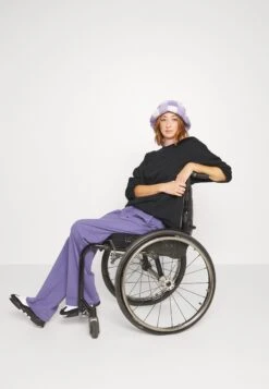 Even&Odd Sweater - Black 17 Even&Odd Sweater - Black -Even&Odd 9d81dc34743b4439baa05070e9cc0b69