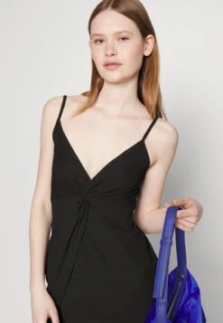 Even&Odd Eo-Ss23-C144-Sj / Strappy V Neck Knot Front Waist Midi Dress / 302 - Red - Jurk - 802 - Black -Even&Odd a0e45742ce734b45b30b850ac6cda7fb