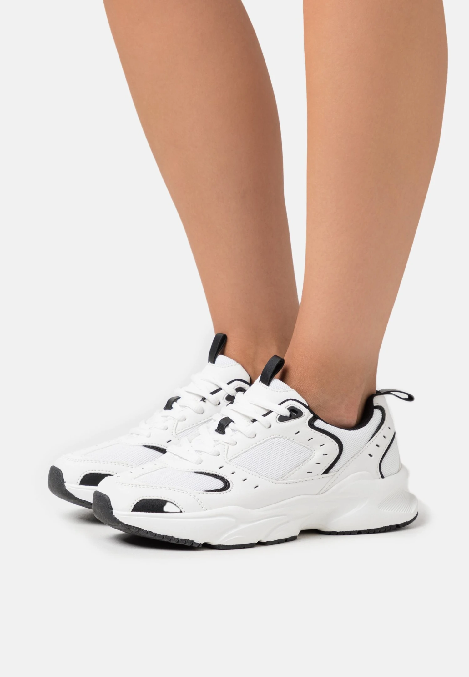 Sneakers Laag - White/Black 3 Sneakers Laag - White/Black