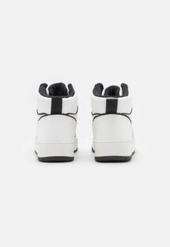 Even&Odd Sneakers Hoog - White/Black 11 Even&Odd Sneakers Hoog - White/Black -Even&Odd c4d6a5bd18214700aee907c1140b8faa
