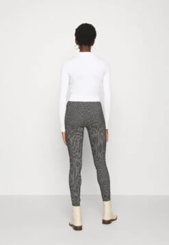 Even&Odd 2 Pack - Trui - Black/White 11 Even&Odd 2 Pack - Trui - Black/White -Even&Odd e4ccb4a491b944f8a502c12963fd630b